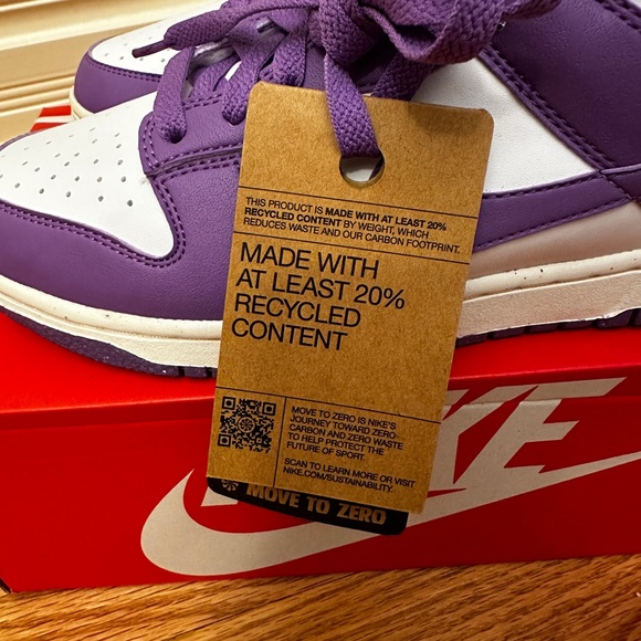 Women's Nike Dunk Low Next Nature Summit White/Black Raspberry - Picture 7 of 9